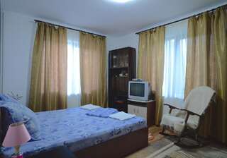 Проживание в семье Vila Madudu Вэлени-де-Мунте Двухместный номер с 1 кроватью и собственной ванной комнатой вне номера-5